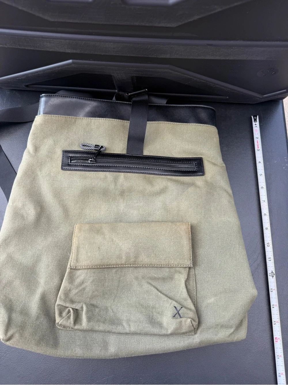 Express stylish olive